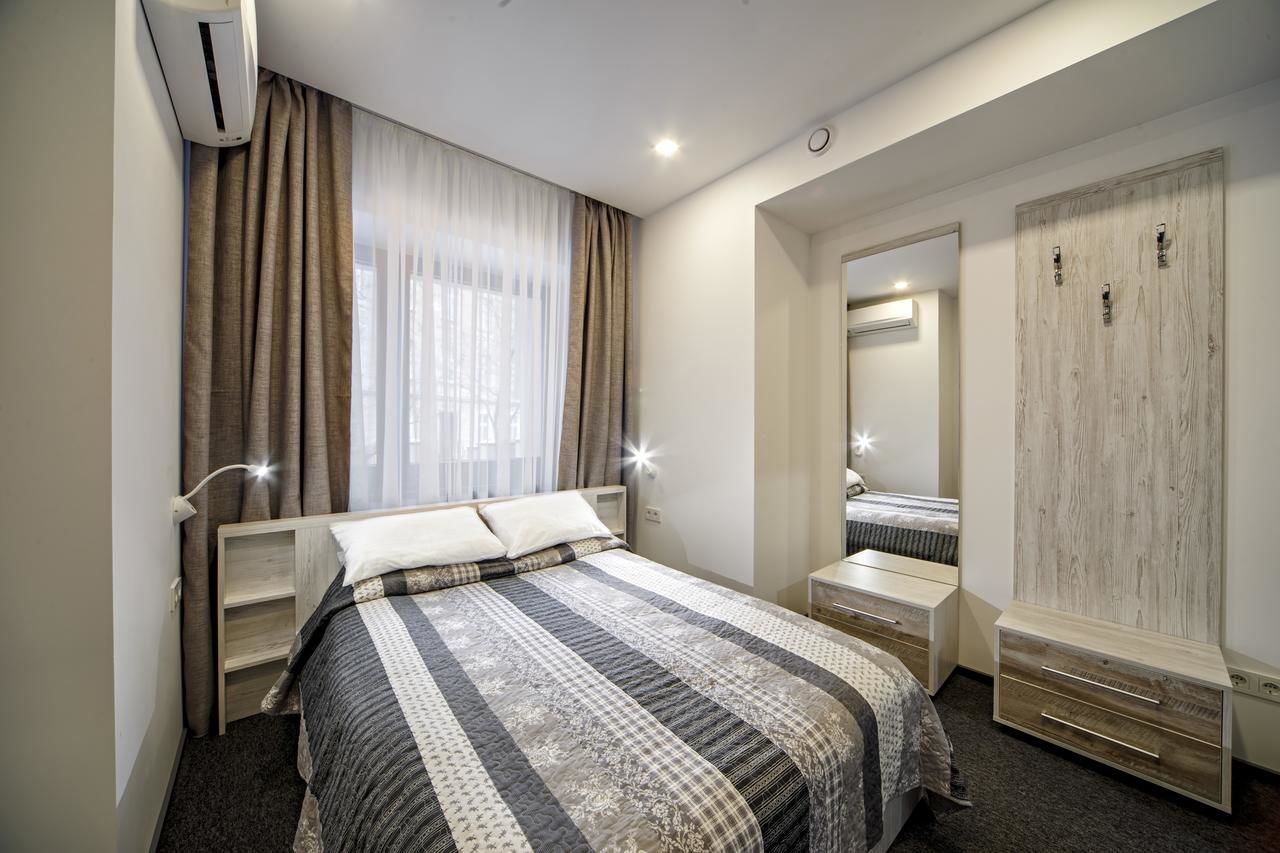Отель Hotel Sacvoyage Львов-9